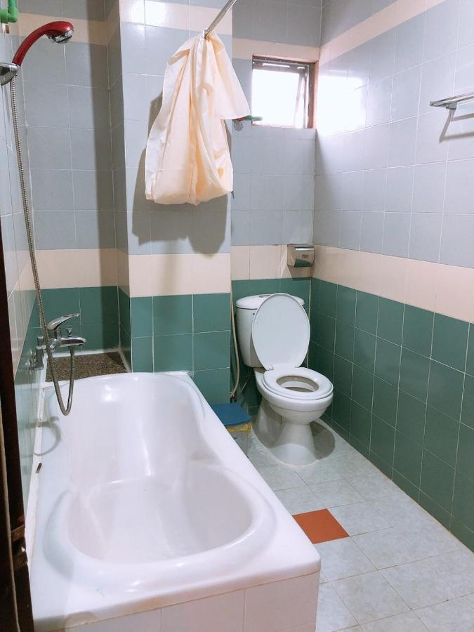 Minh Anh Hostel Rạch Gia Exteriör bild