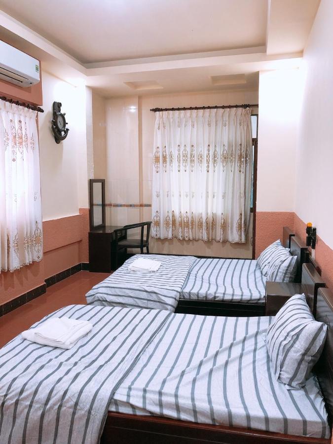Minh Anh Hostel Rạch Gia Exteriör bild