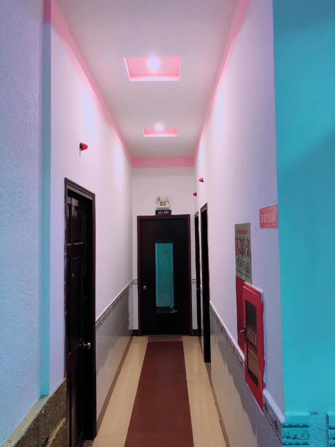 Minh Anh Hostel Rạch Gia Exteriör bild